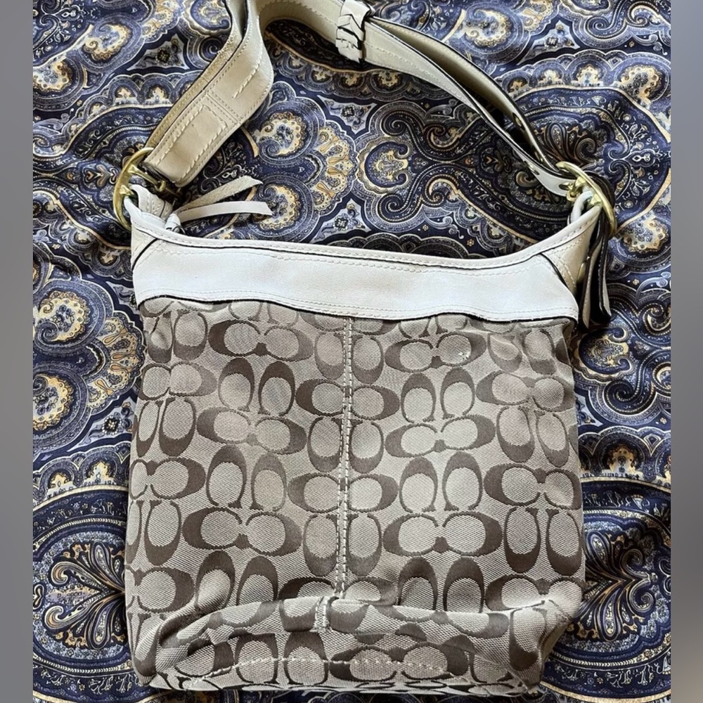 Coach Vintage Bucket Style Purse